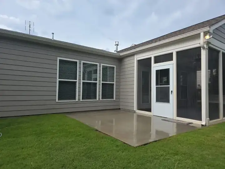 House washing, fence cleaning, and concrete patio in Woodstock, GA